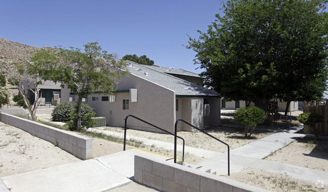 Building Photo - Sunnyslope Apartments