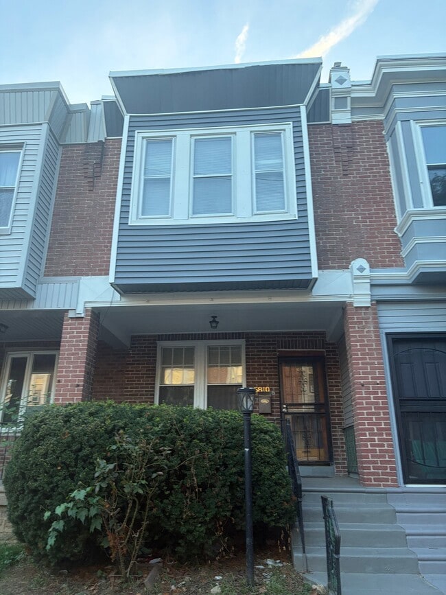 Building Photo - 5810 N American St
