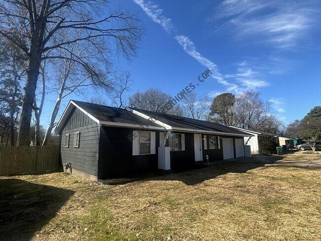 Foto del edificio - 2109 Lookout Ave