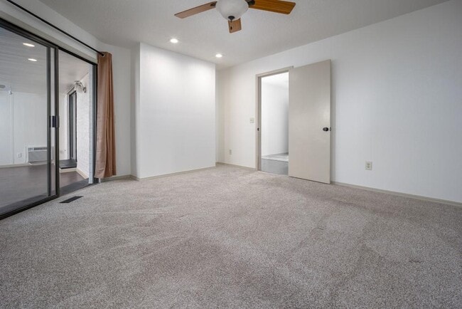 Foto del edificio - 3721 Southwind Ct