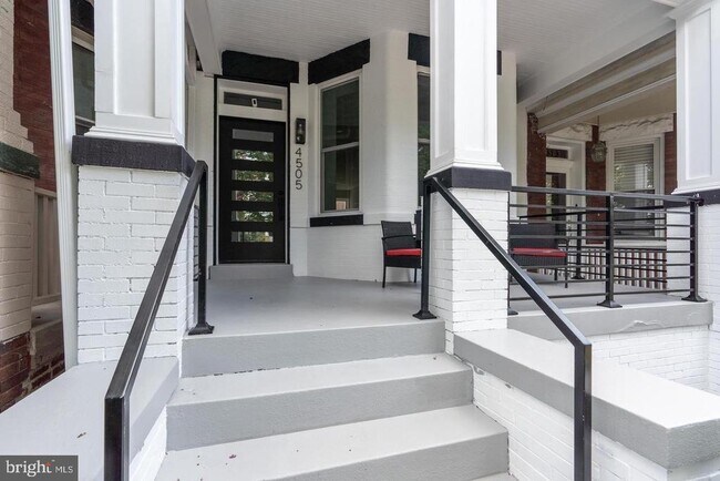 Building Photo - 4505 15th St NW