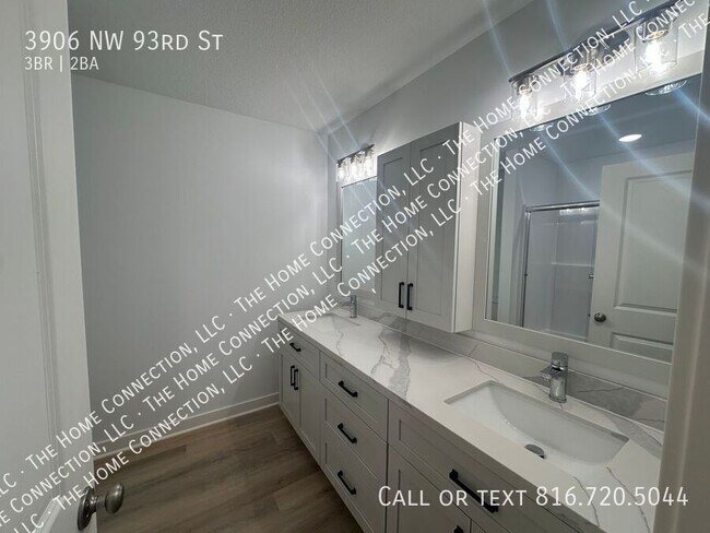 Foto del edificio - 3906 NW 93rd St