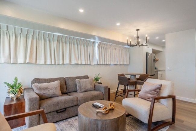 Building Photo - 2464 Prince Edward St