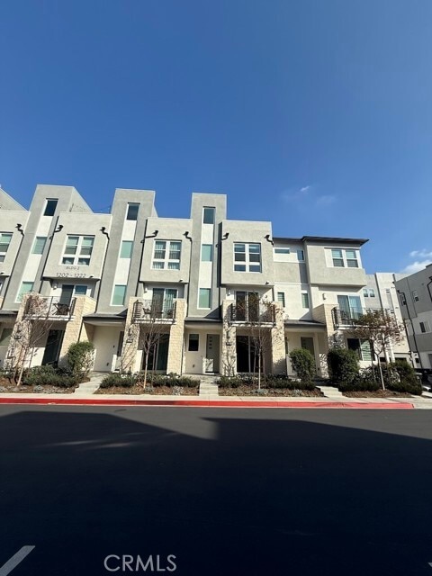 Building Photo - 1218 S Urbana St