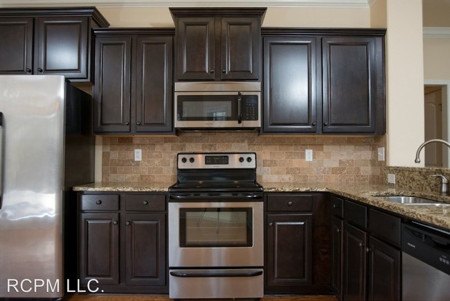 Building Photo - 3 br, 2 bath House - 2917 Magnolia Park SE