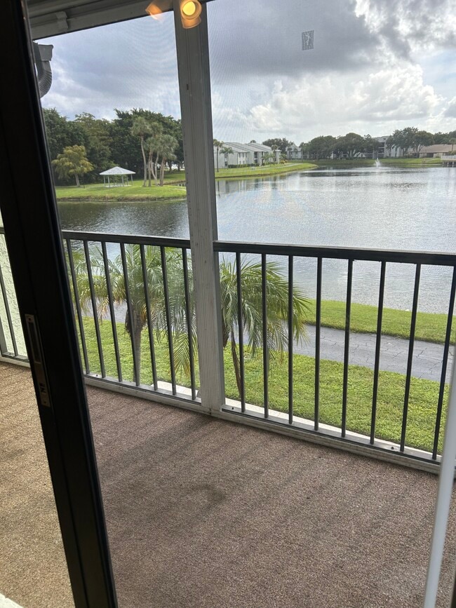 Screened Patio - 1004 Green Pine Blvd