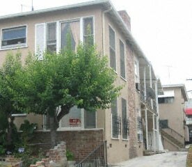 Primary Photo - 118 S Manhattan Pl