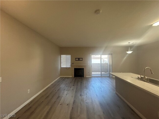 Foto del edificio - 855 N Stephanie St