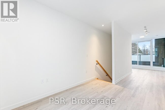 Building Photo - 49 Broadfield Dr