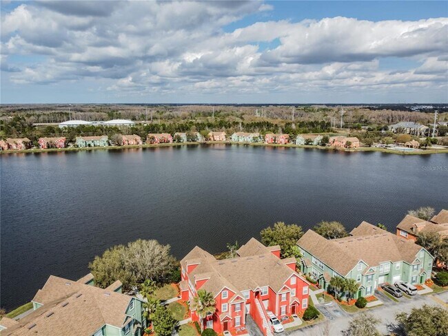 Foto del edificio - 9632 Lake Chase Island Way