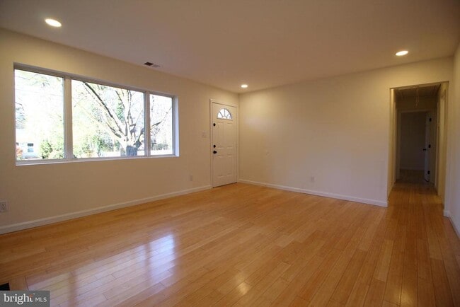 Building Photo - 2129 Grayson Pl