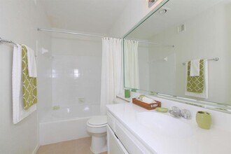 Building Photo - 12906 Brant Rock Dr