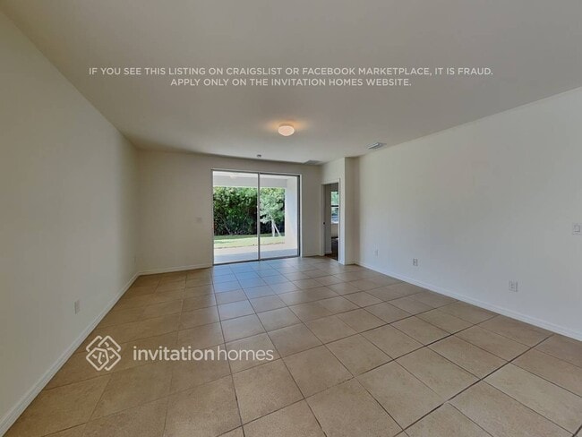 Building Photo - 7521 W Lenox Cir