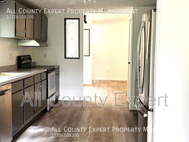 Foto del edificio - 375 Bethesda Trail