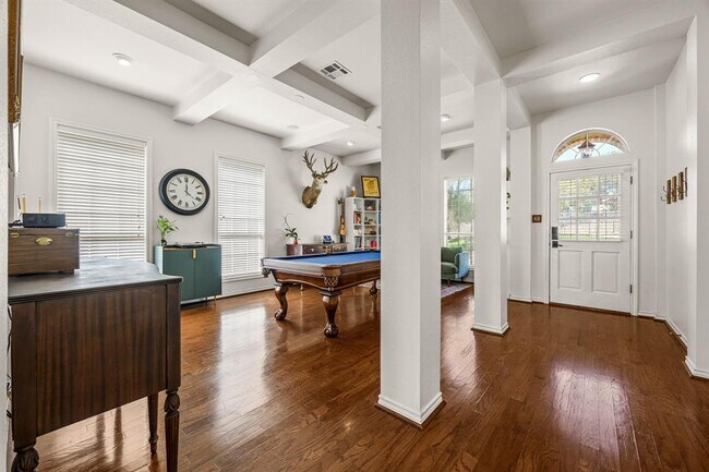 Foto del edificio - 5004 Valburn Ct