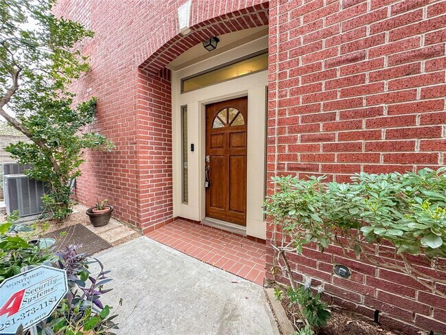 Foto del edificio - 1727 Stacy Crest