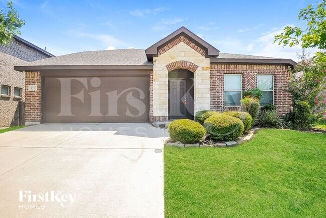 Building Photo - 11913 Rustling Oaks Dr