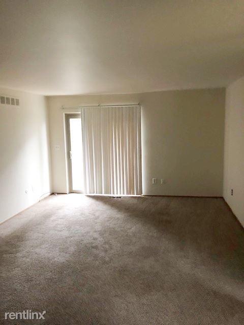 Building Photo - 2 br, 1 bath House - 9656 Elm St