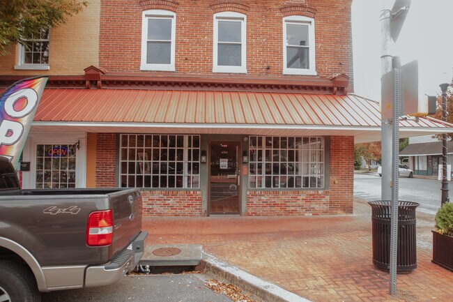 Building Photo - 11763 Somerset Ave