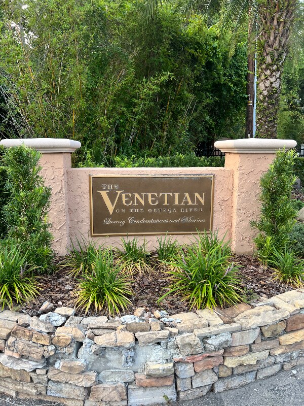 Foto principal - 5375 Ortega Farms Blvd