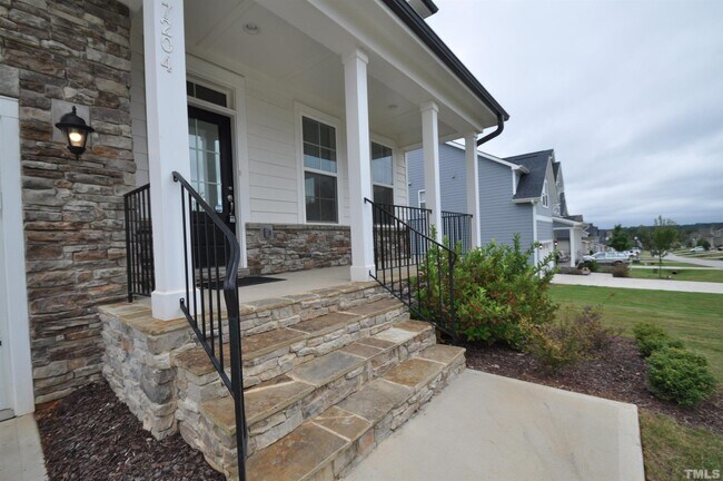 Foto del edificio - 7204 Rex Rd