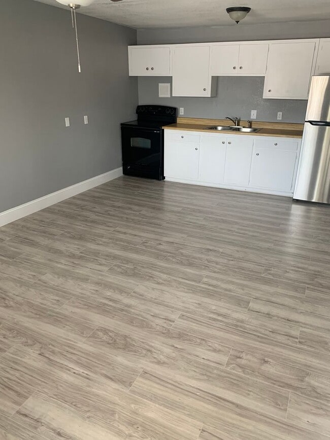 Building Photo - 1 Bedroom 1 Bath In Central Las Vegas