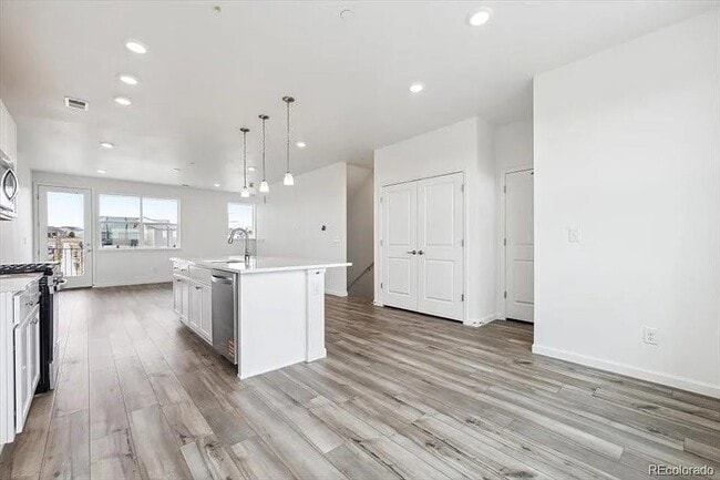 Foto del edificio - 6814 Merseyside Ln