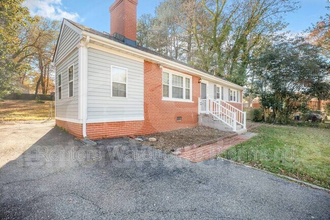 Building Photo - 9023 Farmington Dr