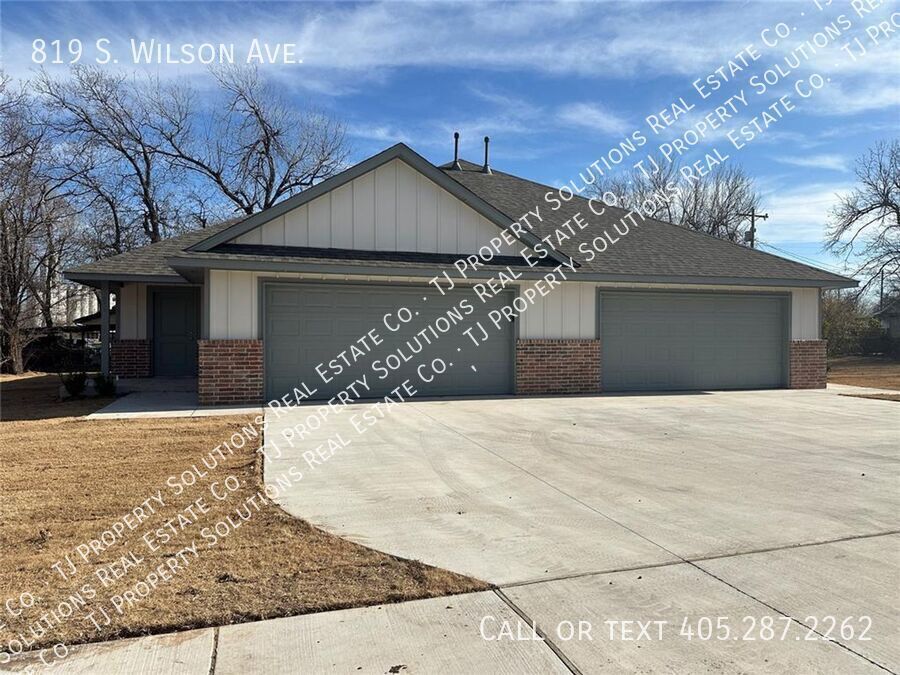 Foto principal - Three bedroom duplex in El Reno