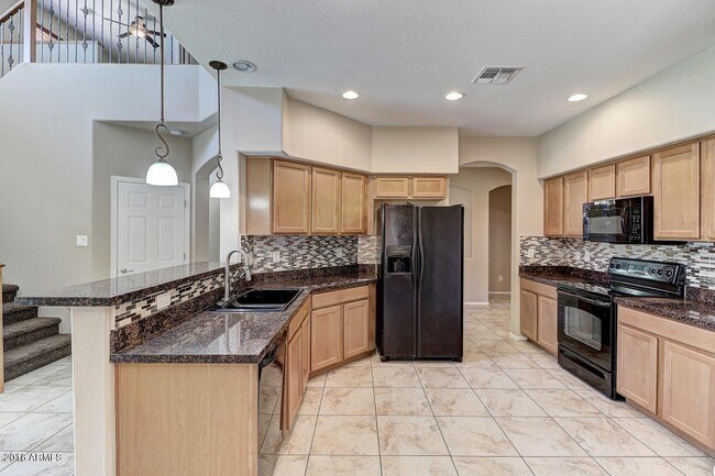 Building Photo - 4417 W Heyerdahl Dr