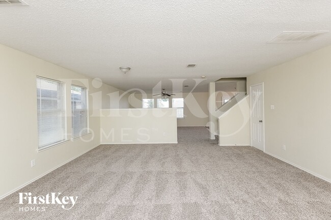 Foto del edificio - 3824 Bandera Ranch Rd