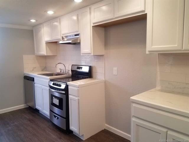 Building Photo - Stunning Remodeled 2 bed 1 bath duplex loc...