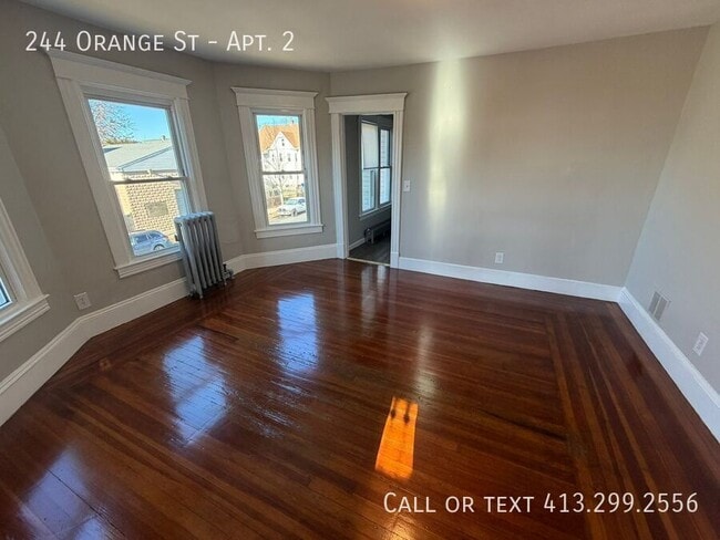 Foto del edificio - 244 Orange St