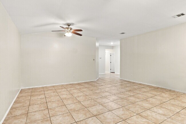 Foto del edificio - 4 bedroom PLUS flex space for optional 5th bedroom in Kensington Trails