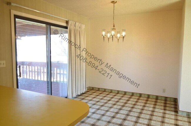 Foto del edificio - 4 Bedroom Heights Home