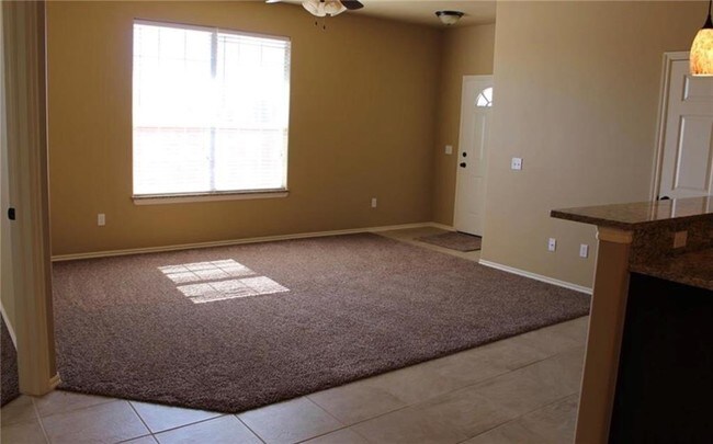 Building Photo - 1309 Garden Gate Dr