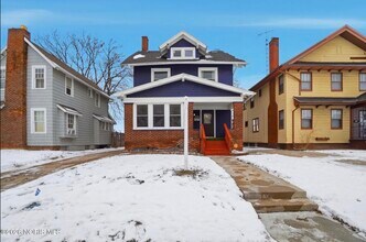 Building Photo - 1436 Palmetto Ave