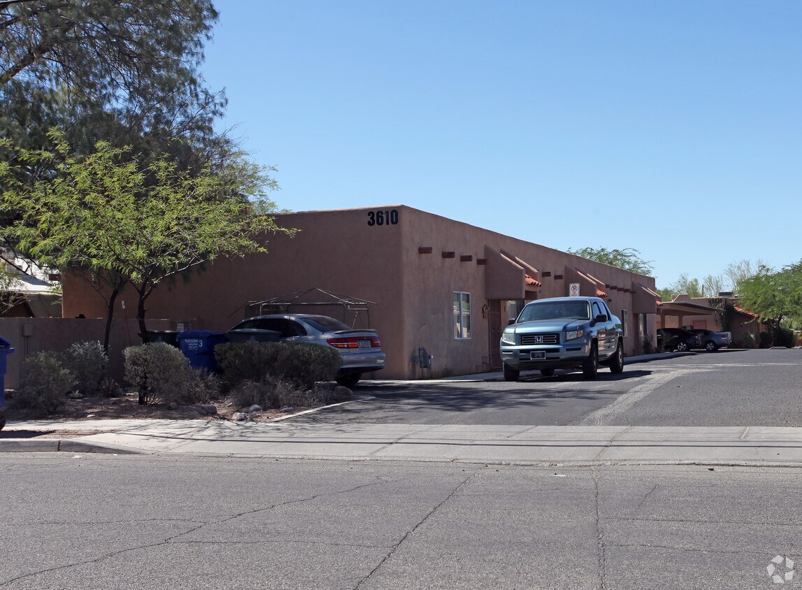 Foto del edificio - 3610 E Blacklidge Dr