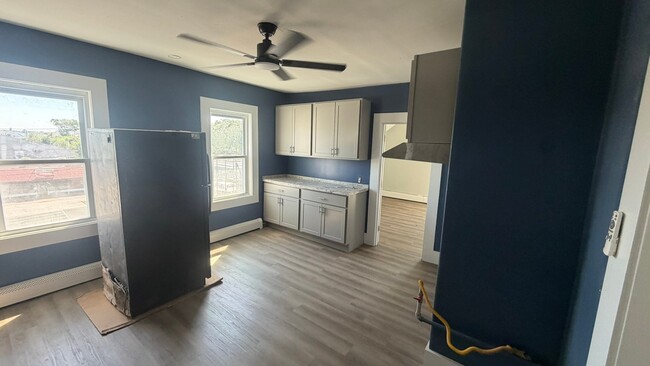 Photo - 188 Division St (Pawtucket, RI) Apartment