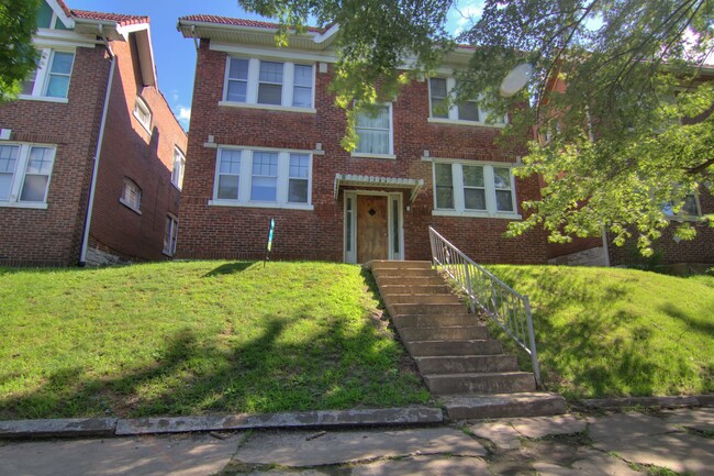 Building Photo - 3144 Magnolia Ave