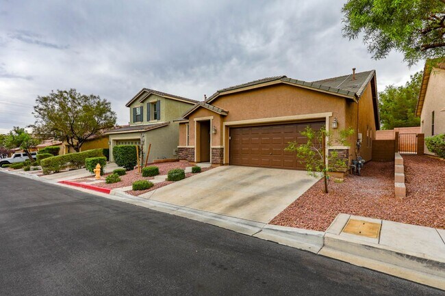 Foto del edificio - 3 Bedroom Beauty In Desirable Providence C...