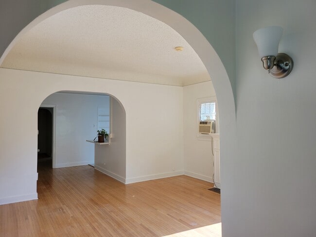 View of living room from front door - 1112 Maple St