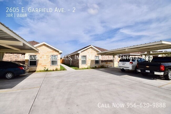 Building Photo - 2605 E Garfield Ave