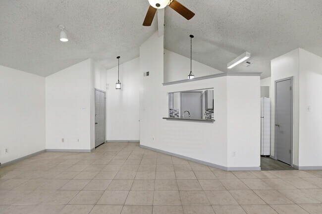 Foto del edificio - 6315 Forest Village