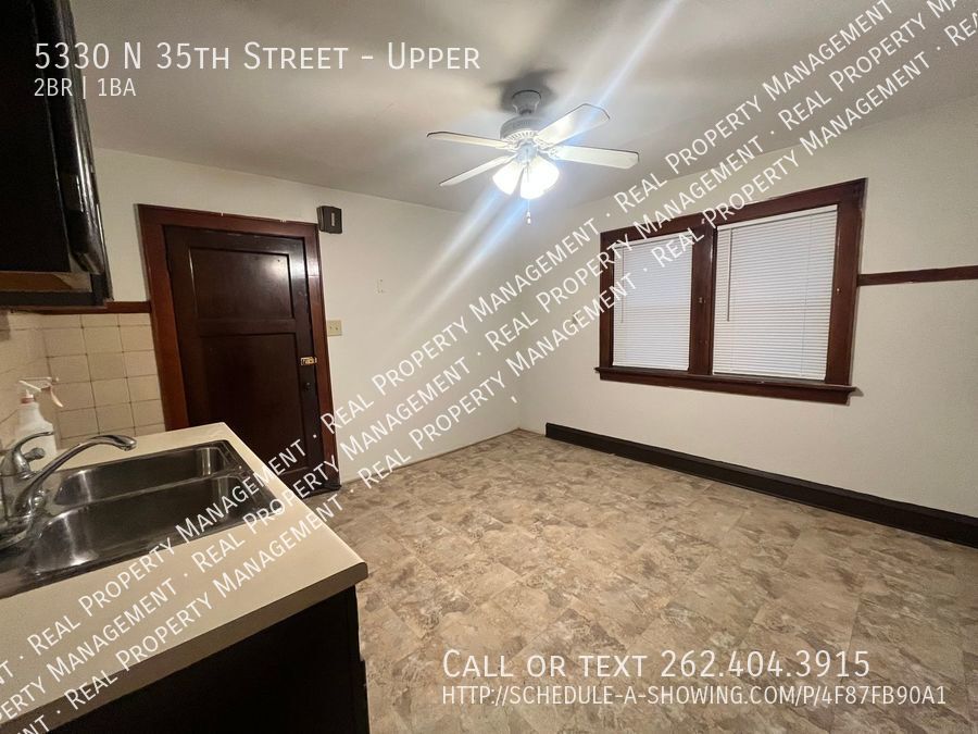 Foto principal - Spacious 2 Bedroom Upper