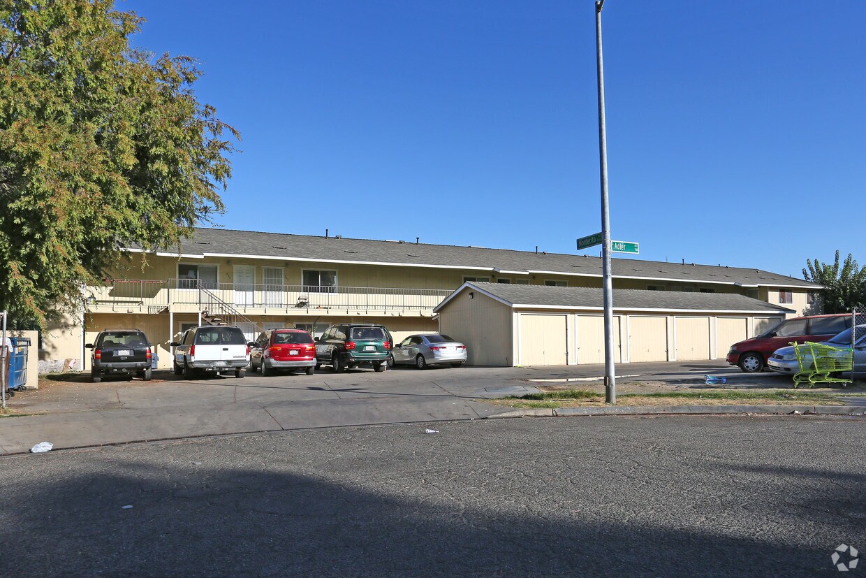 Primary Photo - 897 S Adler Ave