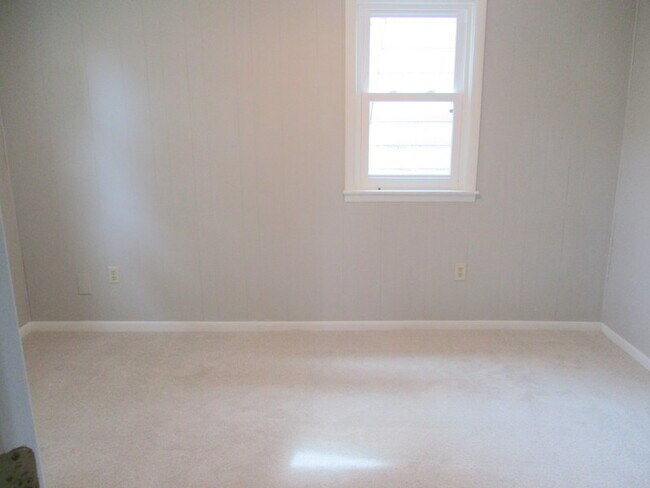 Building Photo - 272 13th St