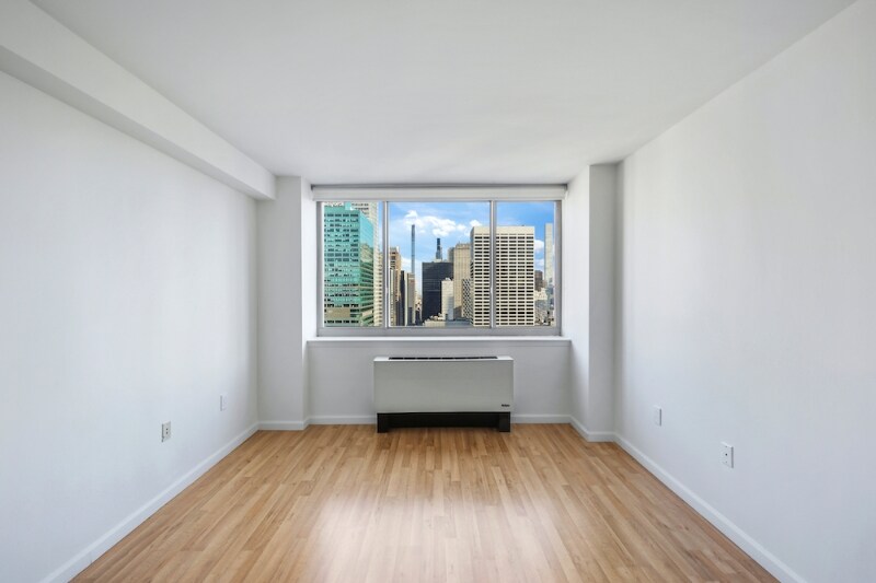 Primary Photo - 76 W 38th St