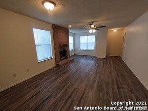 Foto del edificio - 6316 Cambridge Dr