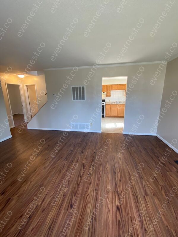 Building Photo - 950 Colgate Rd